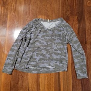 CLOSET CLEAROUT Mudd Camo Sweater